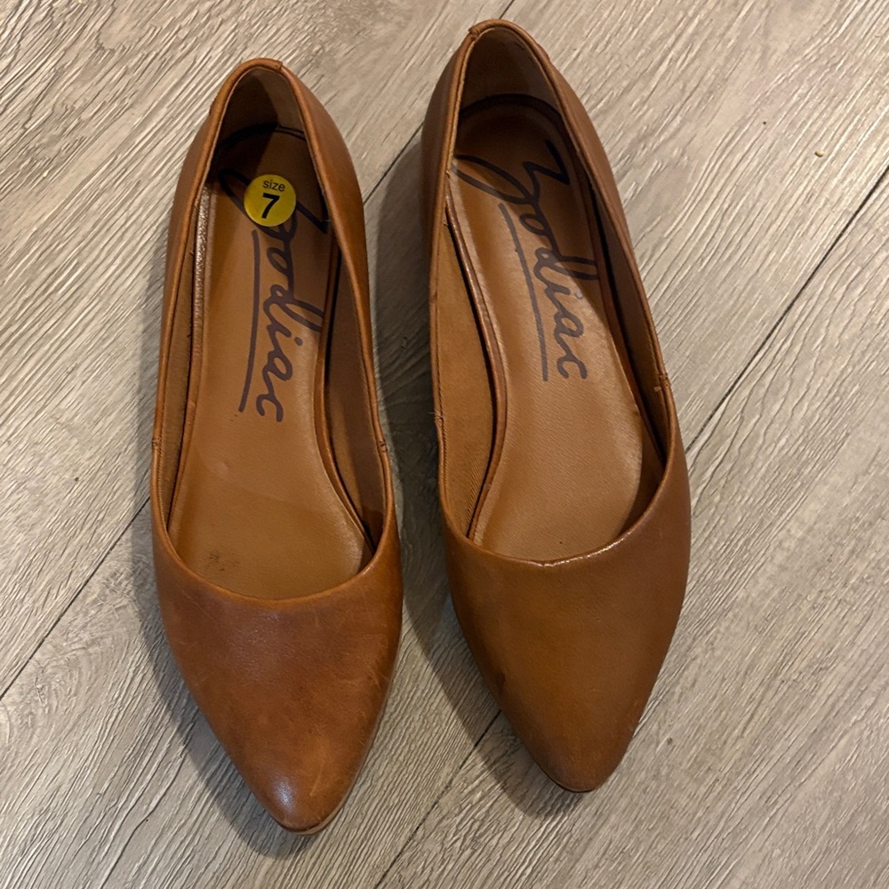 Zodiac Women's Tan Leather Flats